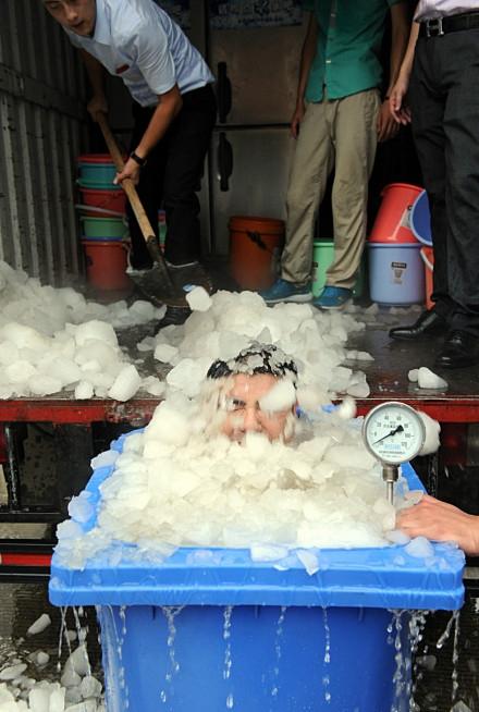 中国boy冰桶挑战图片