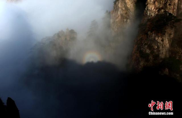 組圖:黃山雨後現