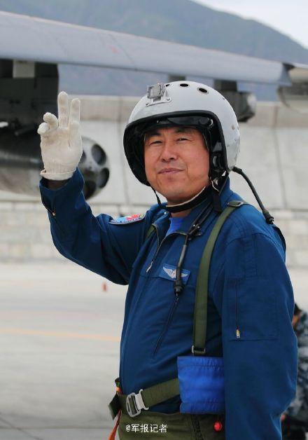 特级飞行员王燕崎少将再获提拔 培养多名金头盔