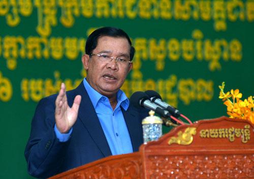 资料图片:柬埔寨首相洪森 新华社发(索万纳拉摄)