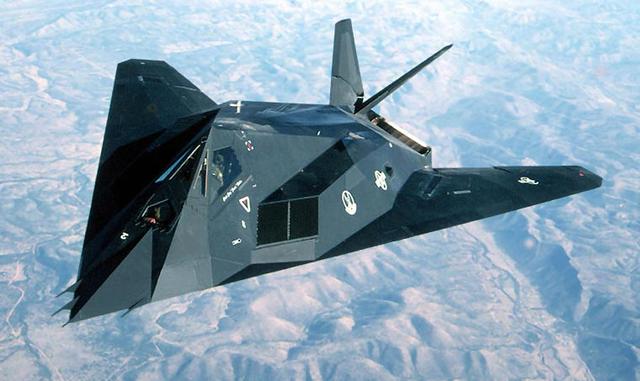 资料图:美国f117隐身轰炸机