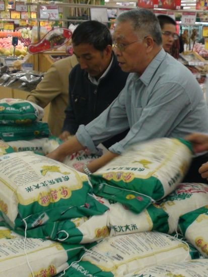 假冒虎林大米现身上海 专家提醒囤米不可取