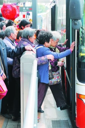 广州市第二老人院将调整选址,昨天,广州市人大常委会就老年人权益保障