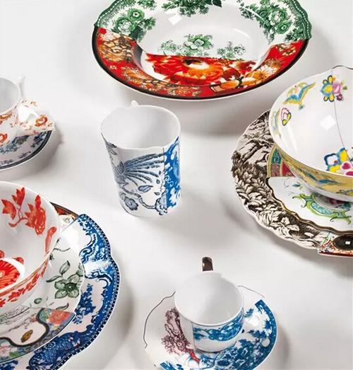 关于中西方餐具设计历史及文化内涵的比较