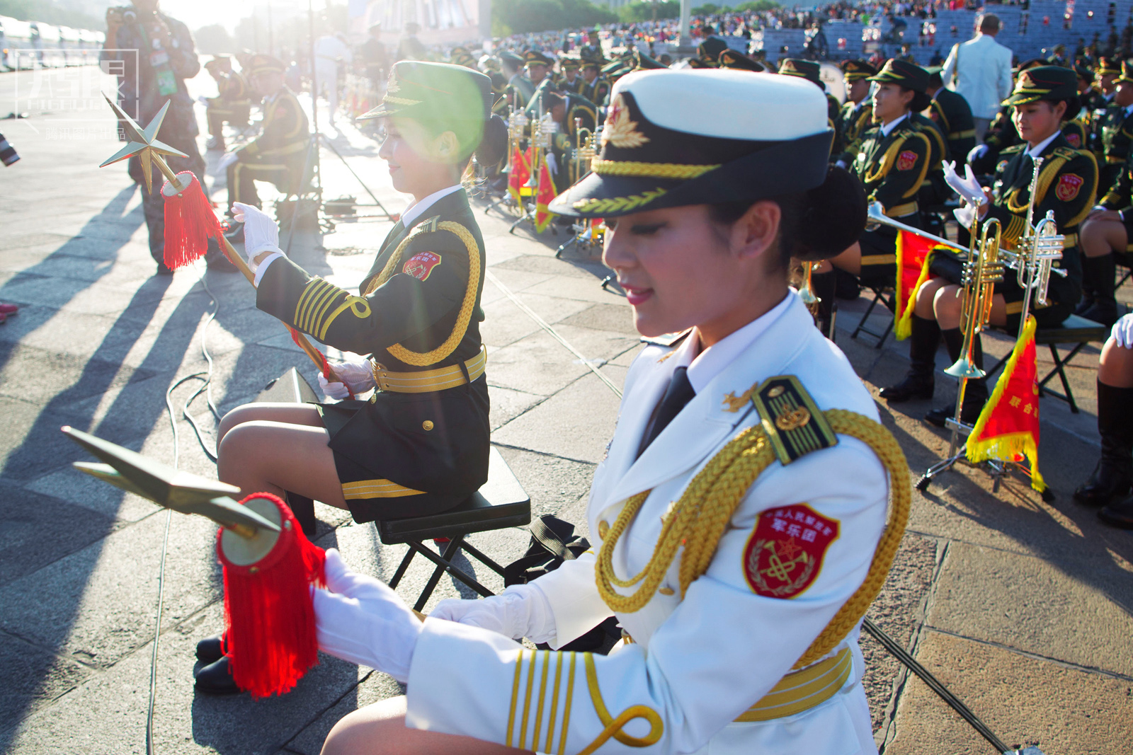 聚焦阅兵式上的女兵