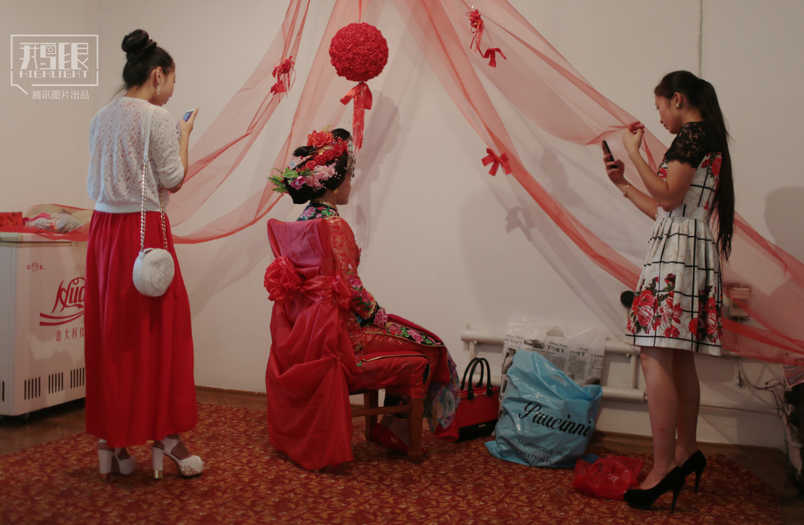 中亚陕西村嫁女