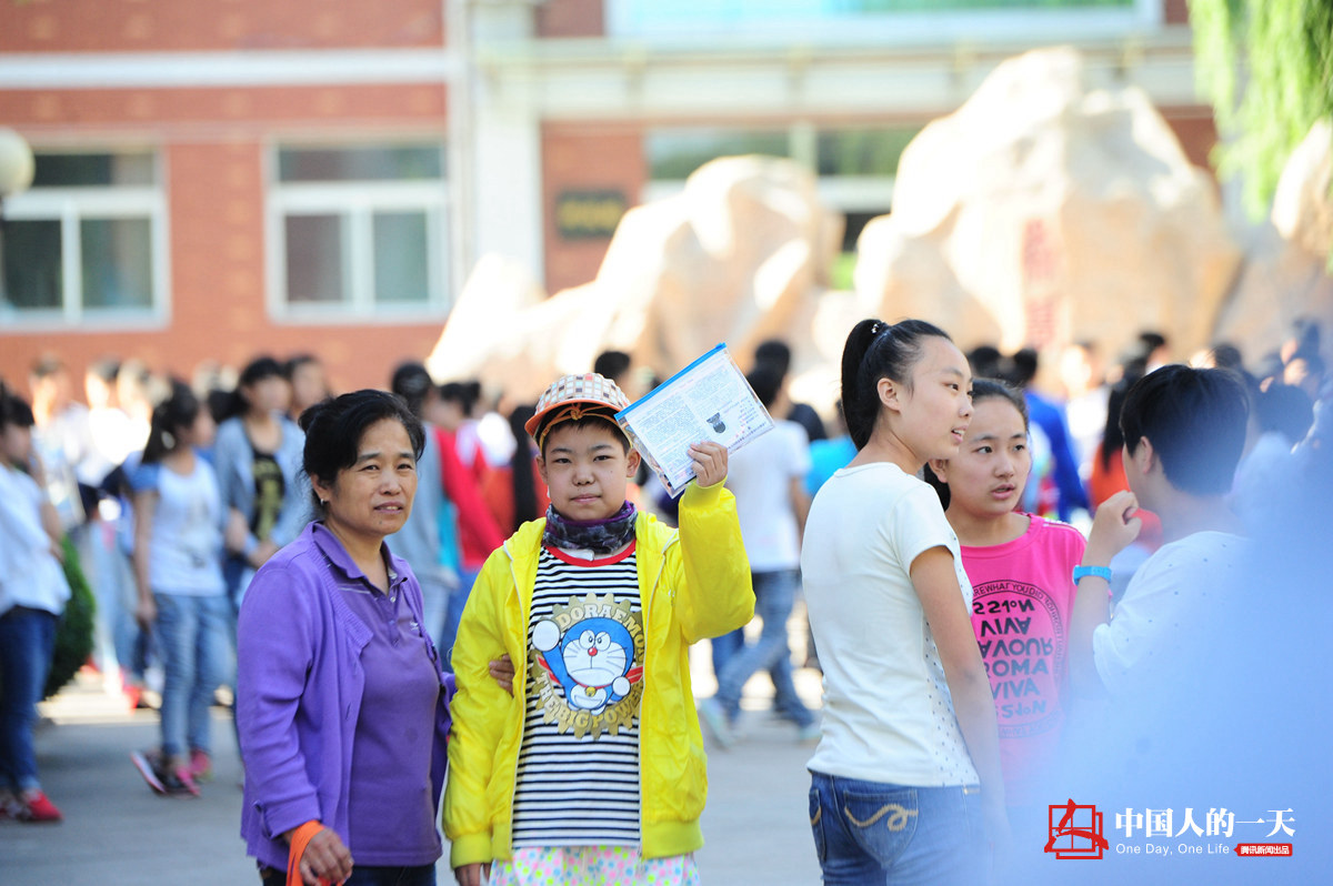 中国人的一天第3081期：尿毒症女孩征战高考