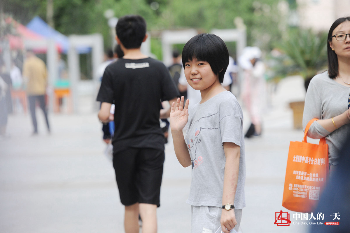 中国人的一天第3081期：尿毒症女孩征战高考