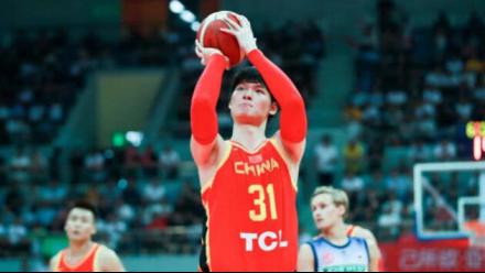 中国男篮15分大逆转 3分险胜澳洲联队再传捷报