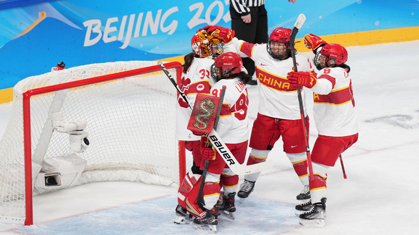 China wins Denmark 3-1 at women's ice hockey preliminary round Group B match of Beijing 2022
