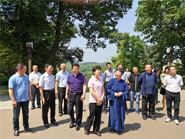 辽宁省人大常委代表团莅临茅山乾元观考察调研