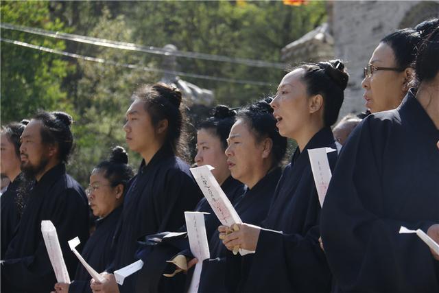 龙门洞道院隆重举行传统龙门派冠巾法会