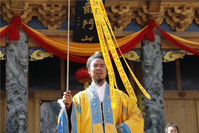 龙门洞道院隆重举行传统龙门派冠巾法会