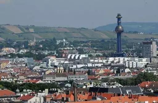 原来垃圾焚烧厂也可以这么美!