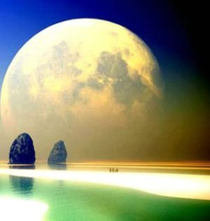 崂山赏月 天上与水中月交辉