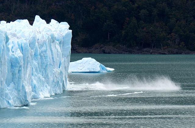 你见过活的冰山吗一生不能错过的极地冰川美景
