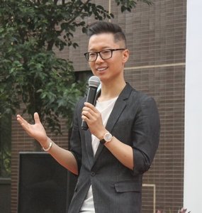 成龙御用造型师舟舟