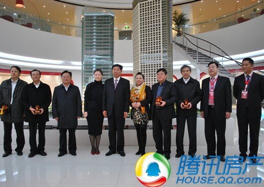 中国铁建集团董事长孟凤朝率队莅临勒泰中心