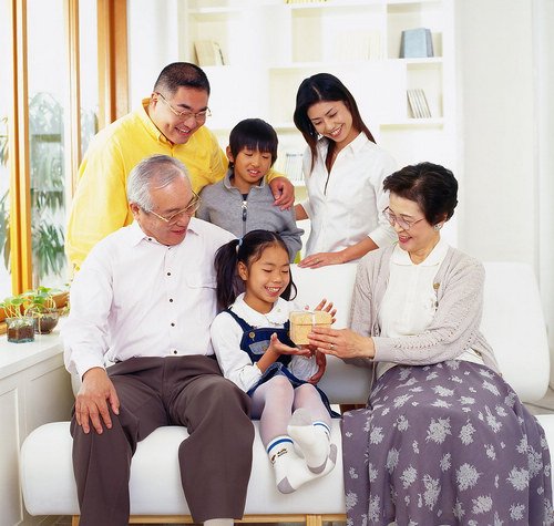 给亲情多一些陪伴的时间返乡置业陪家人过年