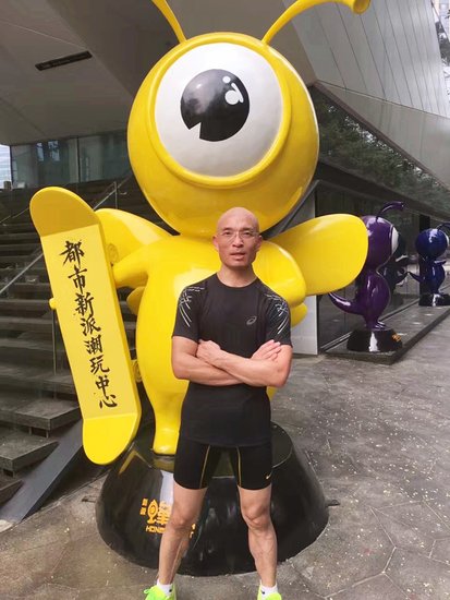 咖》访谈也开始在新源蜂巢的微信陆续推出,石家庄"云摄影工作室"创始