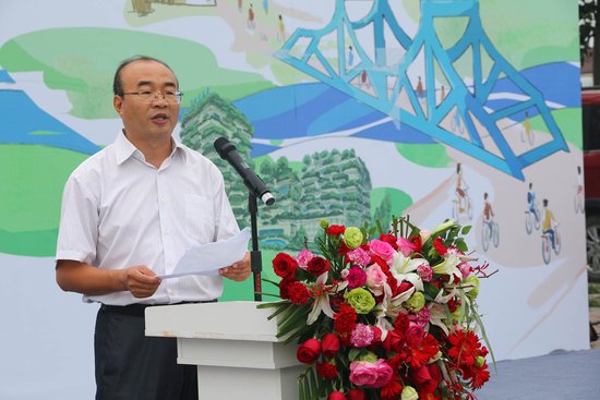 河北省文明办副厅级领导崔文武致辞作为一项全国大型公益环保活动,"