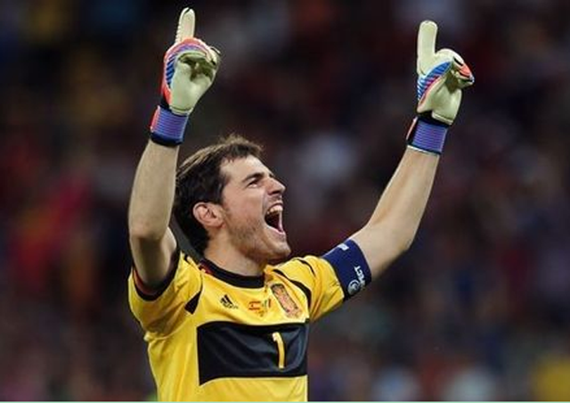 圣卡西精彩扑救集锦 皇马最坚固不可摧的城墙截图