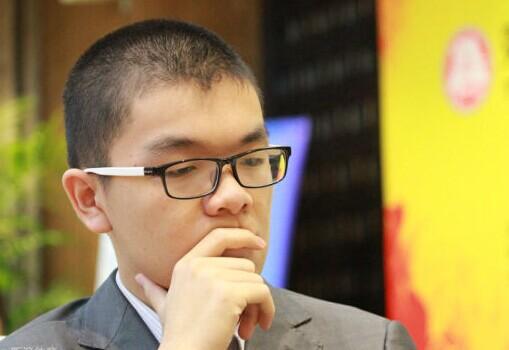 创造历史的天才大棋渣柯洁堪称三有少年