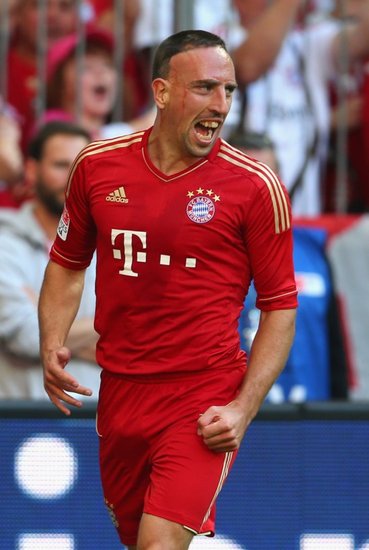 德甲-拜仁2-0霍村七连胜领跑 里贝里梅开二度