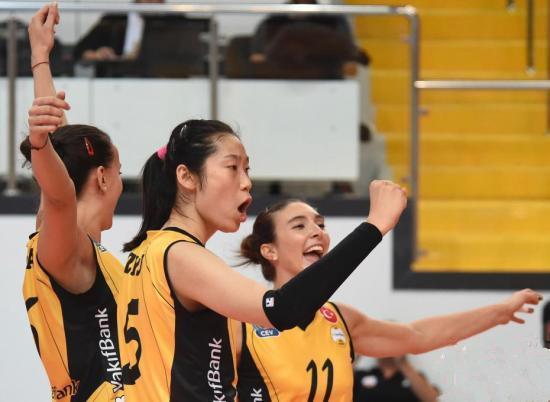 朱婷与意大利斯坎迪奇签约一个赛季|姚迪将受到挑战！二传手马里诺夫签约新东家，将与朱婷等前队友分庭抗礼