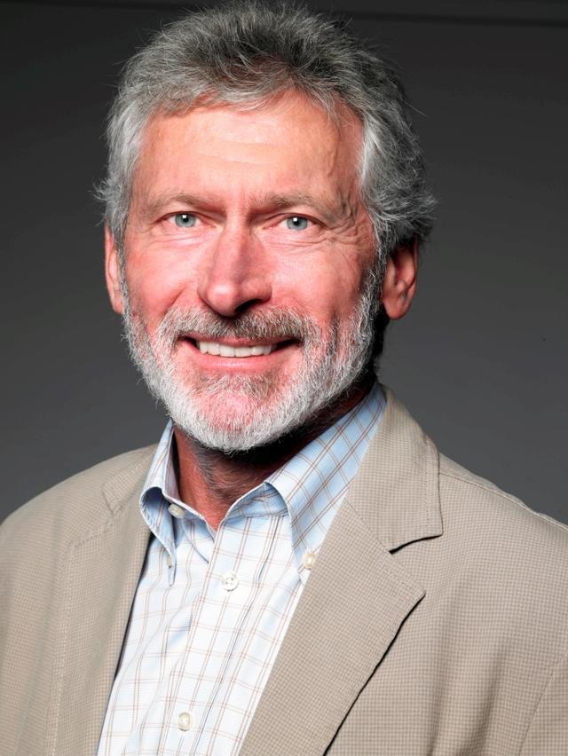 保罗__布莱特纳 paul breitner世界冠军和足球偶像能够与保罗·布赖