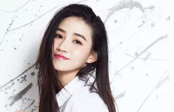特技女星不做女神偏做女侠