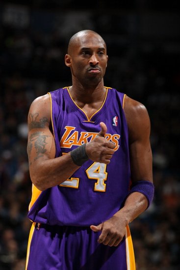 科比超越天勾再创纪录成湖人队史命中球之王