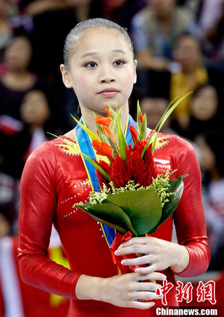 眭禄获女子自由体操冠军
