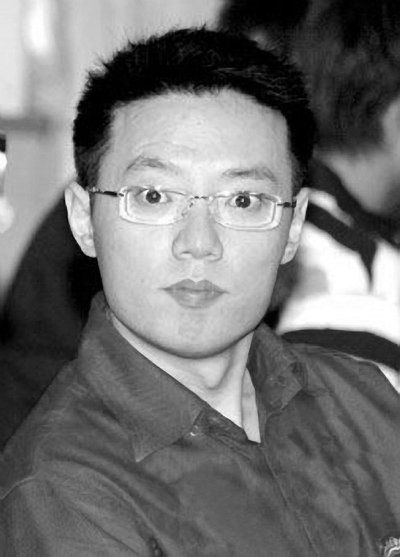 尹明善的儿子尹喜地酷爱跑车力帆集团创建人尹明善重庆力帆足球俱乐部