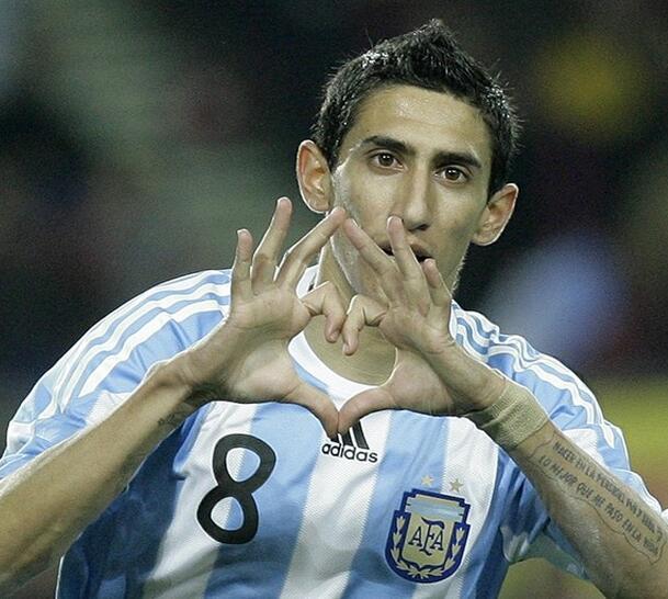 买特维斯后申花或抢迪马利亚转会费再破纪录