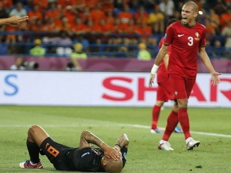 南佩佩vs北德容 功夫之王pk武僧完胜悍匪跪了