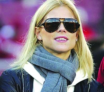 巨星老虎伍兹前妻艾琳·诺德格林的男朋友因害怕老虎伍兹而甩掉了艾琳