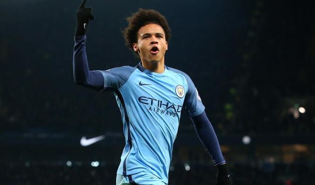 曼城大将向彩民道歉 他1脚踢飞球迷3万镑