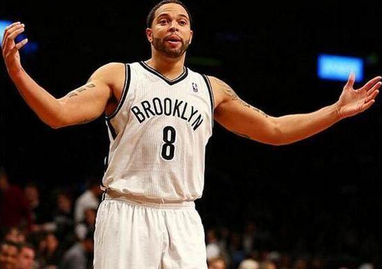 篮网拒绝买断德隆 为留两大将或交易乔约翰逊