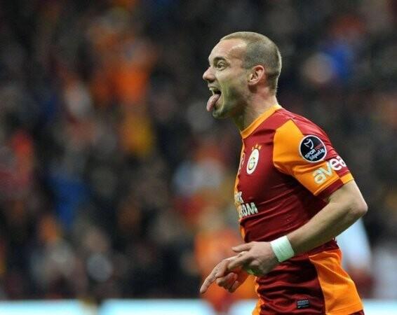 土超豪门欠薪惹毛斯内德荷兰中场1月投尤文