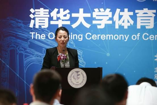 清华大学杨斌副校长共同为中心的成立揭牌,李宁先生,鲍明晓先生,杨扬
