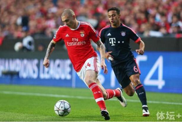 曼联敲定首签！欧青赛冠军加盟 穆帅伊布拍板