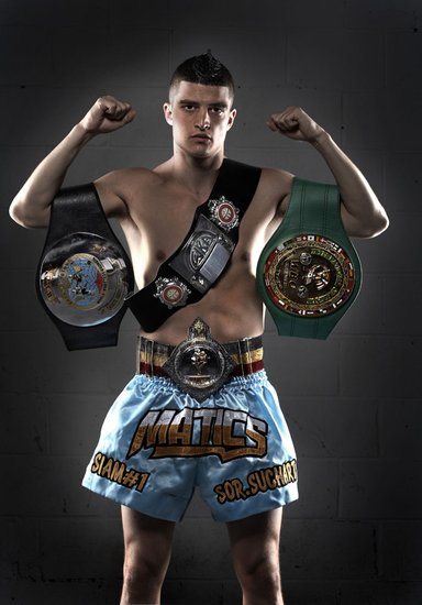 泰拳王放豪言:要像教训国足那样蹂躏散打!