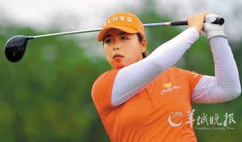 广州姑娘冯珊珊夺双冠