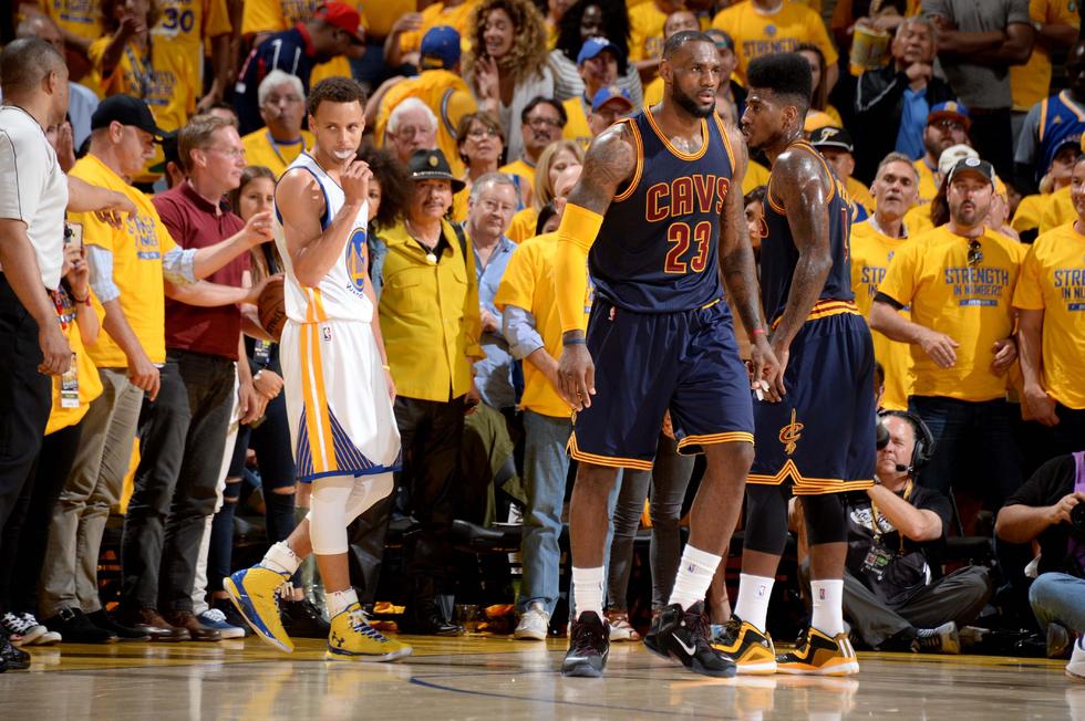 名记:疯狂詹皇乃真大腿 能让任何烂队变强队