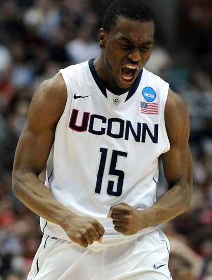 ncaa新科mop参加选秀沃克狂言扇质疑者耳光