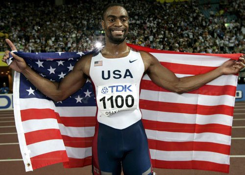 100米飞人大战中,泰森-盖伊以9秒69强势夺魁,创造了个人最好成绩以及