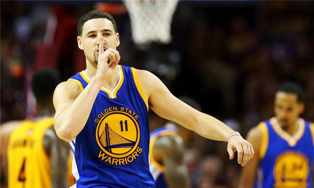 汤普森称赞魔术师的工作