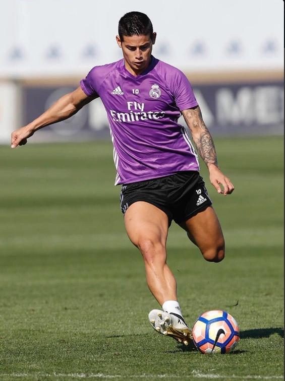 悲剧j罗临场伤退皇马两周连伤3大中场王牌