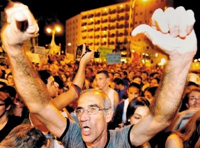 德国新纳粹游行爆发冲突